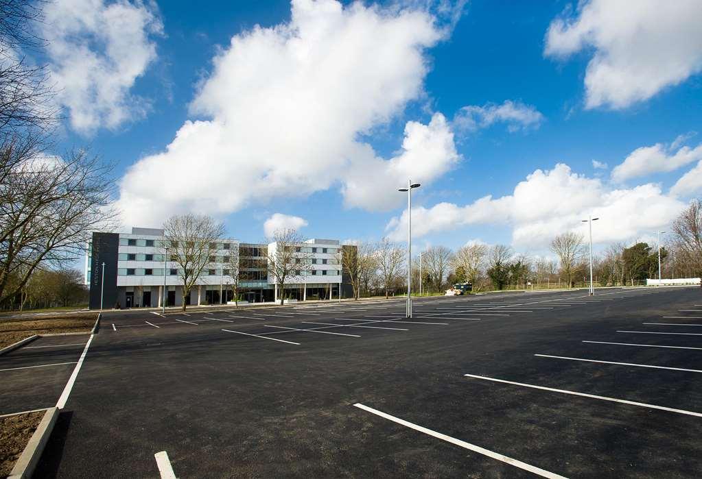 Heston Hyde Hotel Hounslow Exterior foto