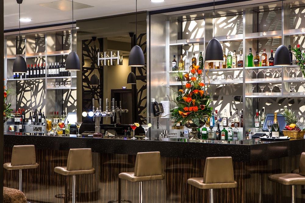 Heston Hyde Hotel Hounslow Exterior foto